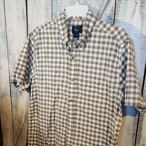 BASS L  Olive / White Plaid Short Sleeve Button Down Preppy College